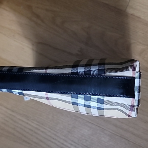 Vintage Burberry London Nova Shoulder Bag